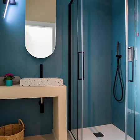 Casa Moros 6, Emma Villa Castiadas