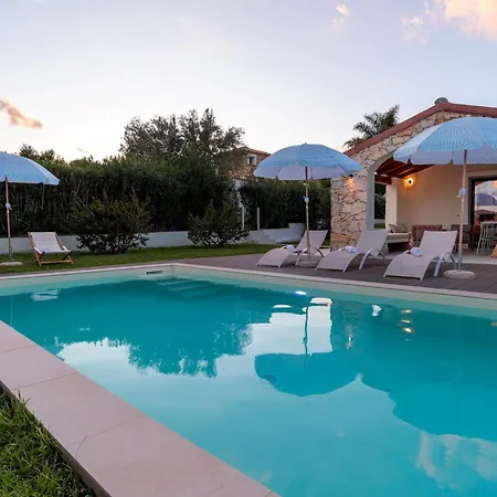 Casa Moros 6, Emma カスティアーダス